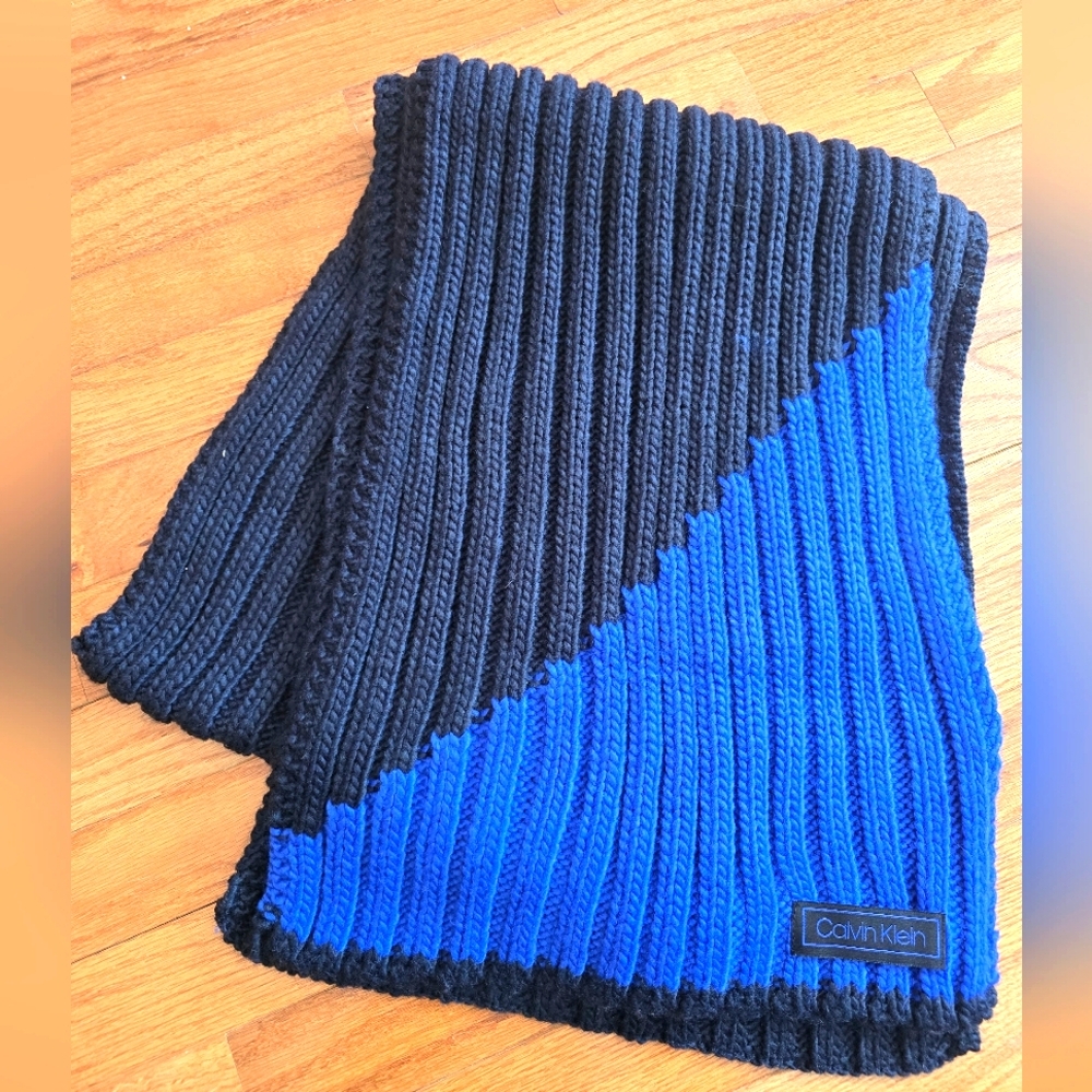 NEW w/o tags Calvin Klein Men's Scarf
